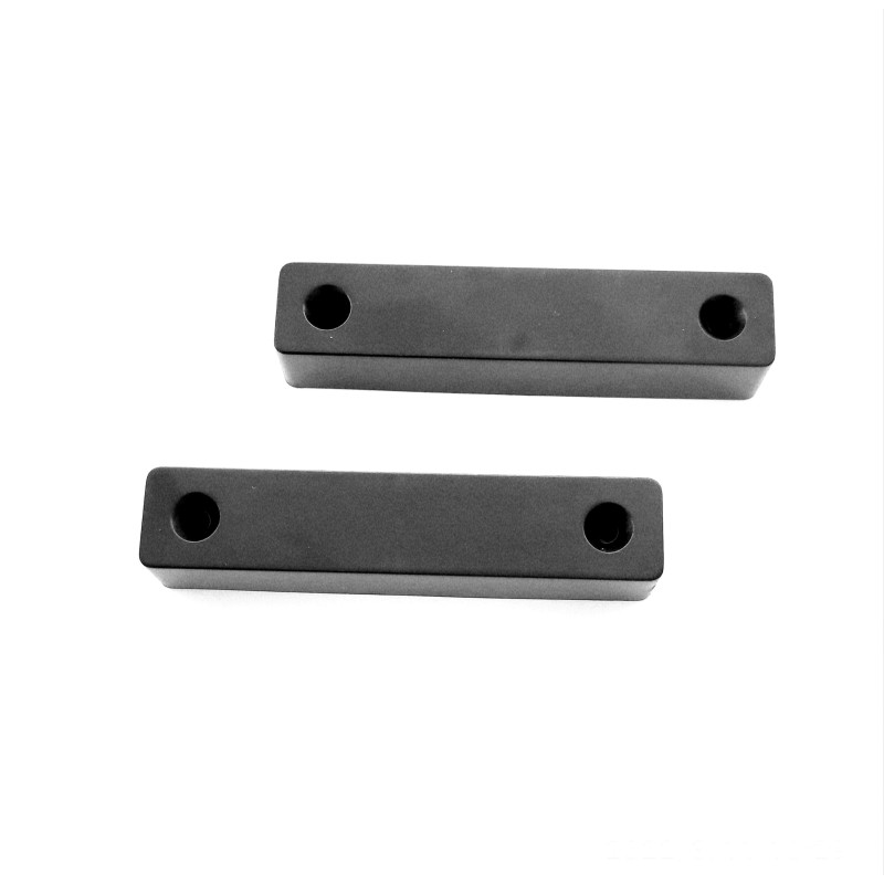 Uždedamas magnetinis kontaktas (juodas) MKU516BL