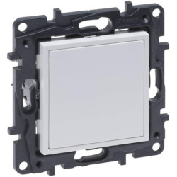 Balta aklė Niloe Step Legrand 863100 LNILOEAKLEB
