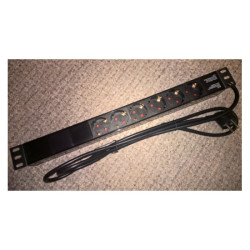 Maitinimo panelė 19'' 6X220V be jungiklio ESPMP220V6BEM